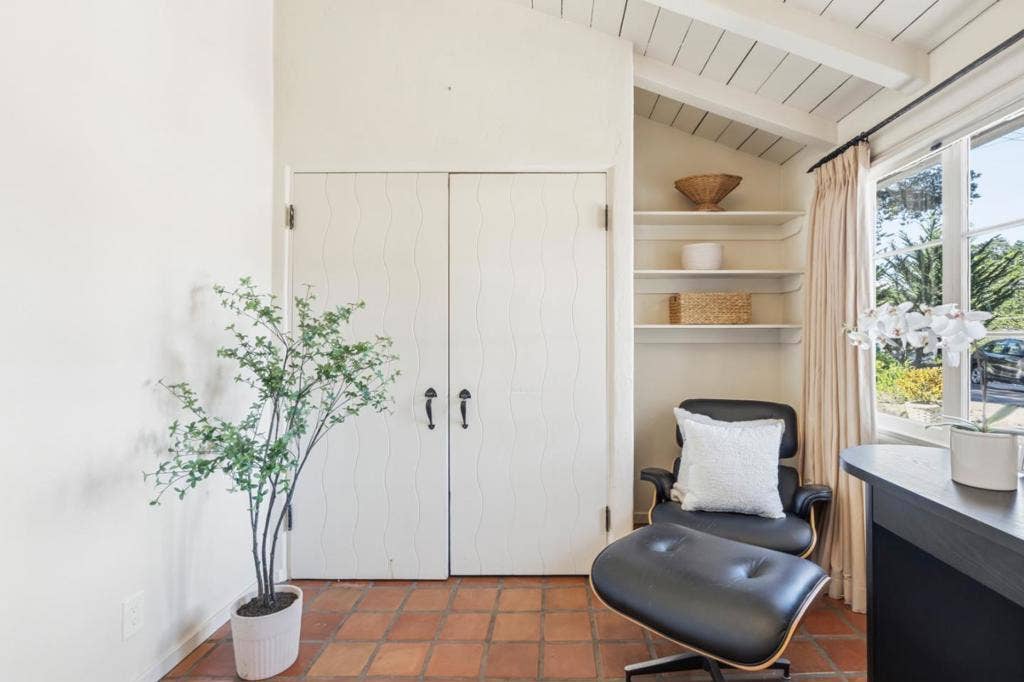 24613 Upper Trail, Carmel, CA 93923 24613 Upper Trail, Carmel, CA 93923