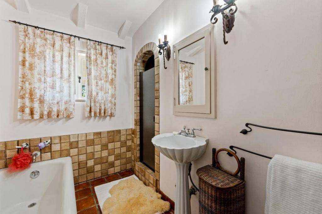24613 Upper Trail, Carmel, CA 93923 24613 Upper Trail, Carmel, CA 93923