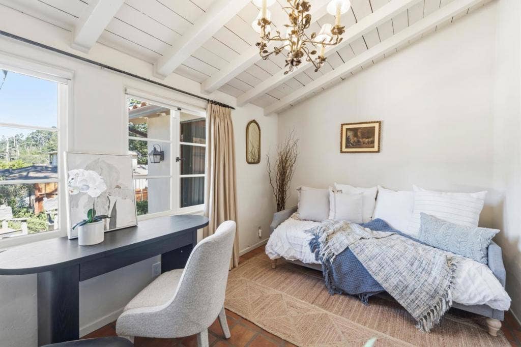 24613 Upper Trail, Carmel, CA 93923 24613 Upper Trail, Carmel, CA 93923