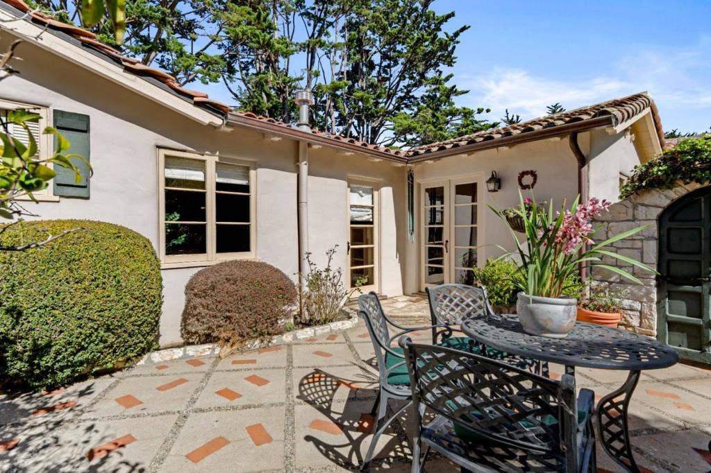 24613 Upper Trail, Carmel, CA 93923 24613 Upper Trail, Carmel, CA 93923