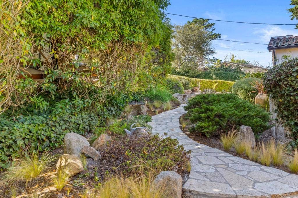 24613 Upper Trail, Carmel, CA 93923 24613 Upper Trail, Carmel, CA 93923