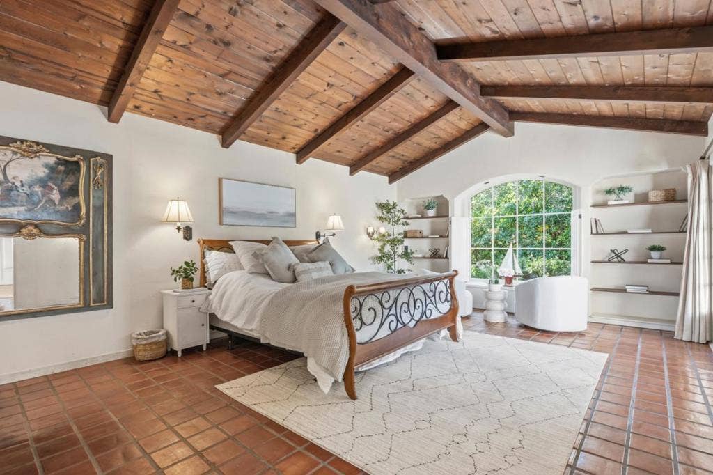 24613 Upper Trail, Carmel, CA 93923 24613 Upper Trail, Carmel, CA 93923