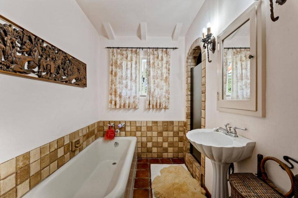 24613 Upper Trail, Carmel, CA 93923 24613 Upper Trail, Carmel, CA 93923