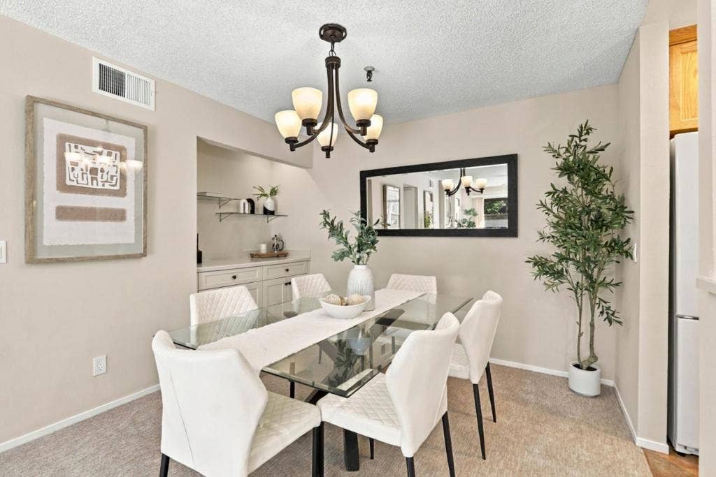 49 Showers Drive, #E145, Mountain View, CA 94040 49 Showers Drive, #E145, Mountain View, CA 94040