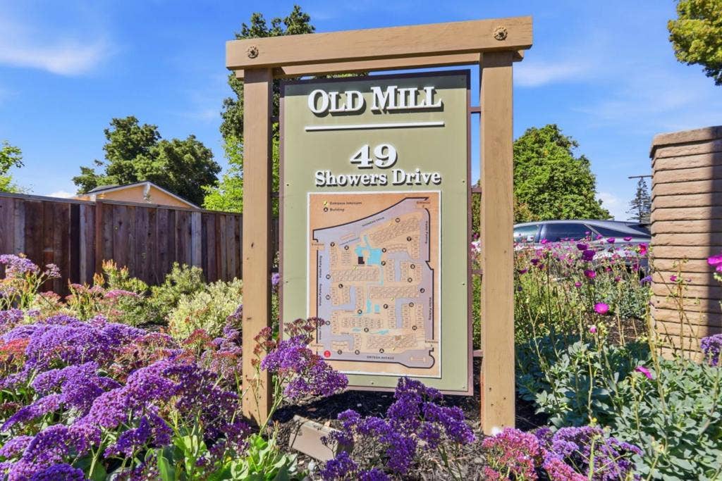 49 Showers Drive, #E145, Mountain View, CA 94040 49 Showers Drive, #E145, Mountain View, CA 94040