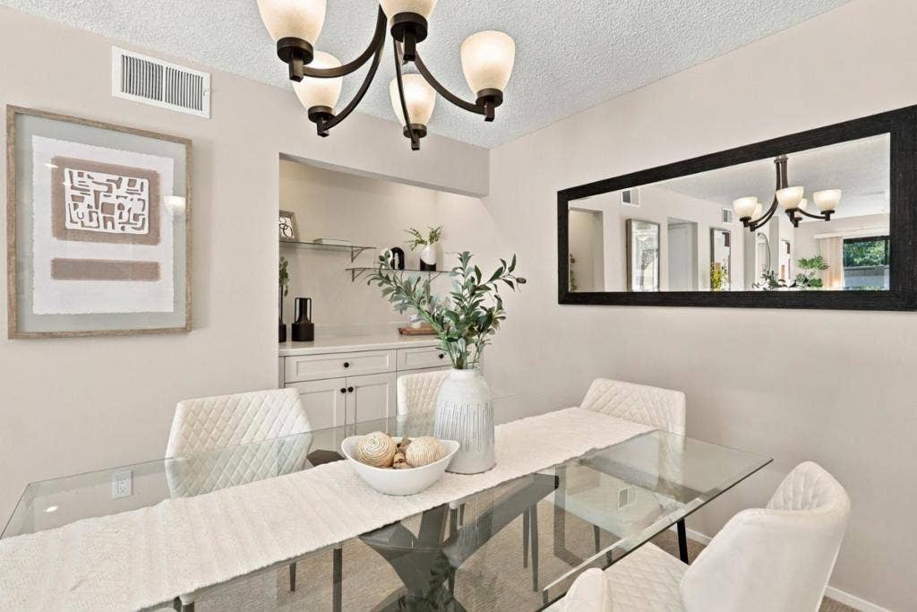 49 Showers Drive, #E145, Mountain View, CA 94040 49 Showers Drive, #E145, Mountain View, CA 94040