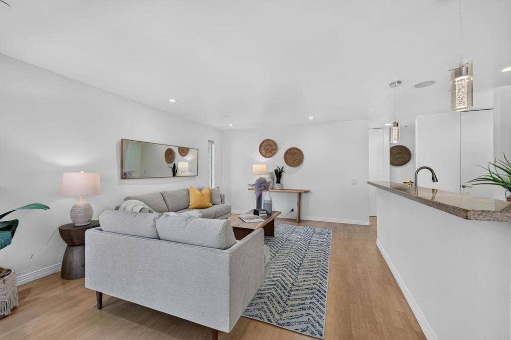 1845 Palm View Place, #211, Santa Clara, CA 95050