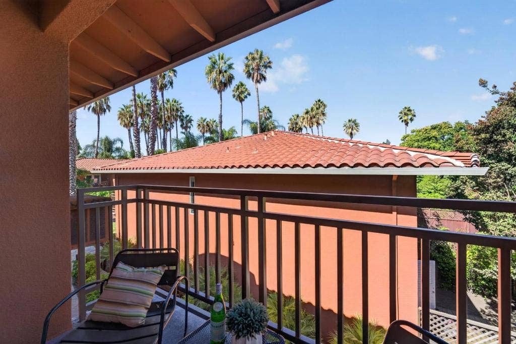 1845 Palm View Place, #211, Santa Clara, CA 95050