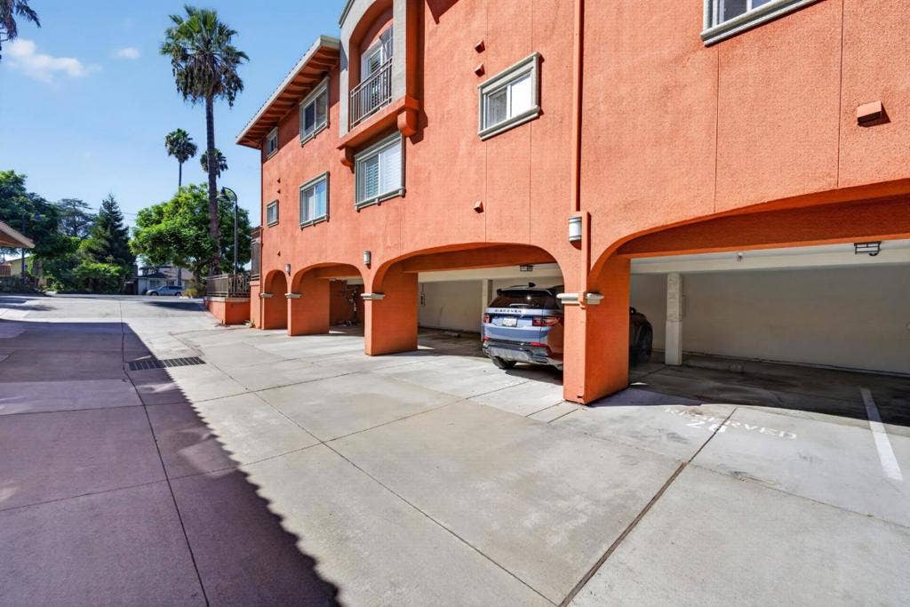 1845 Palm View Place, #211, Santa Clara, CA 95050