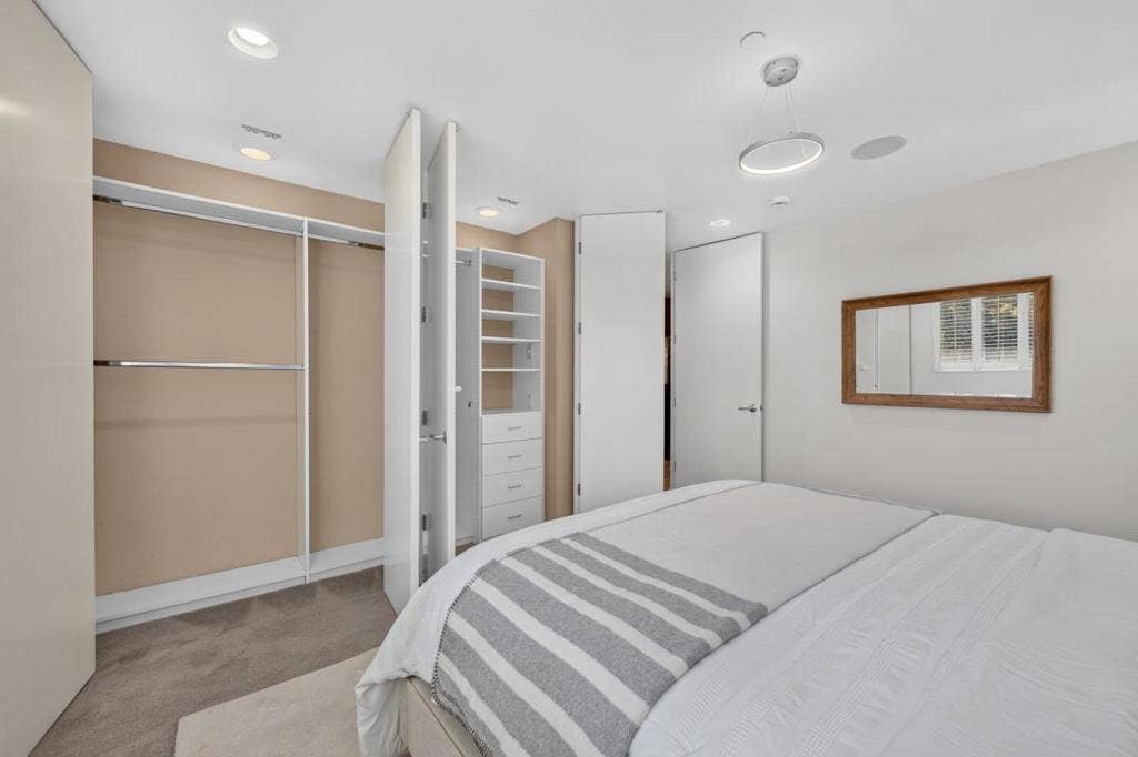 1845 Palm View Place, #211, Santa Clara, CA 95050