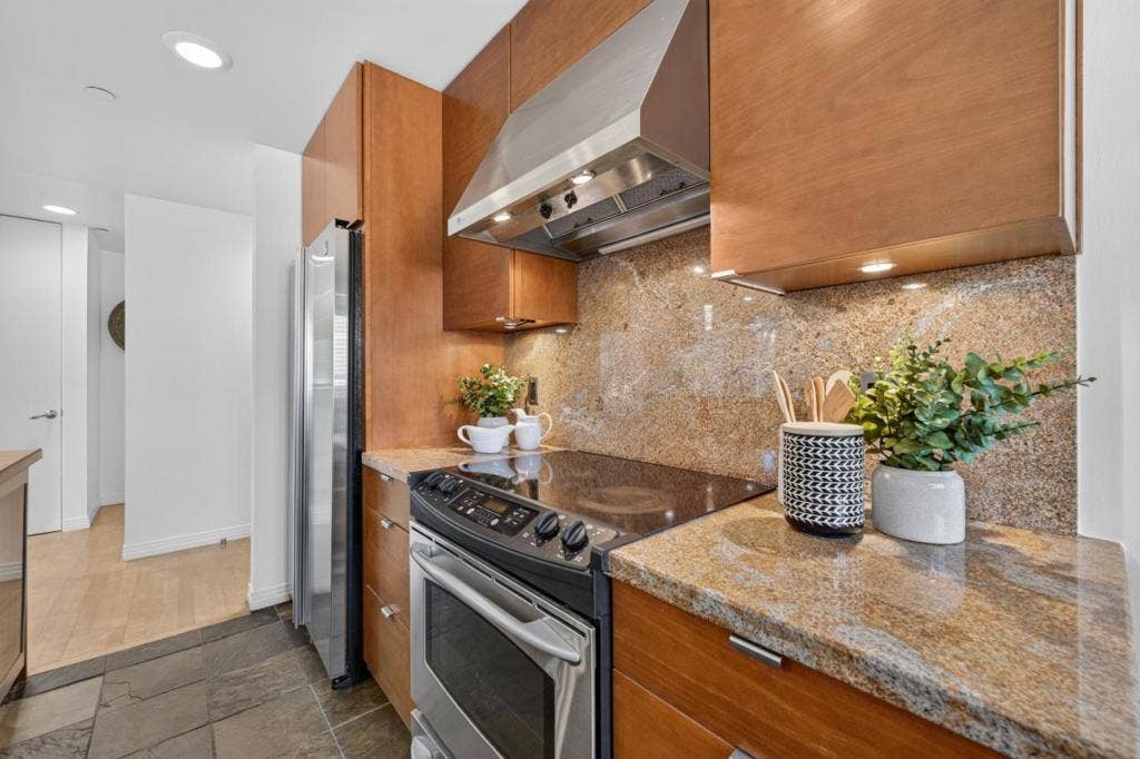 1845 Palm View Place, #211, Santa Clara, CA 95050