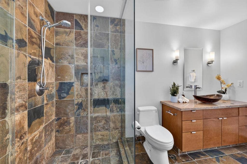 1845 Palm View Place, #211, Santa Clara, CA 95050