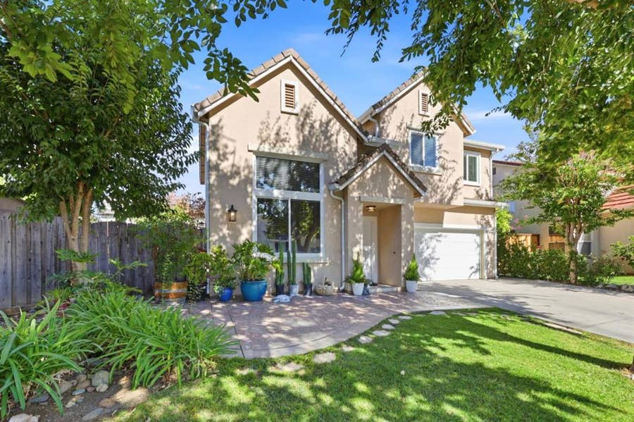 Property photo for 8790 Floral Street, Gilroy, CA