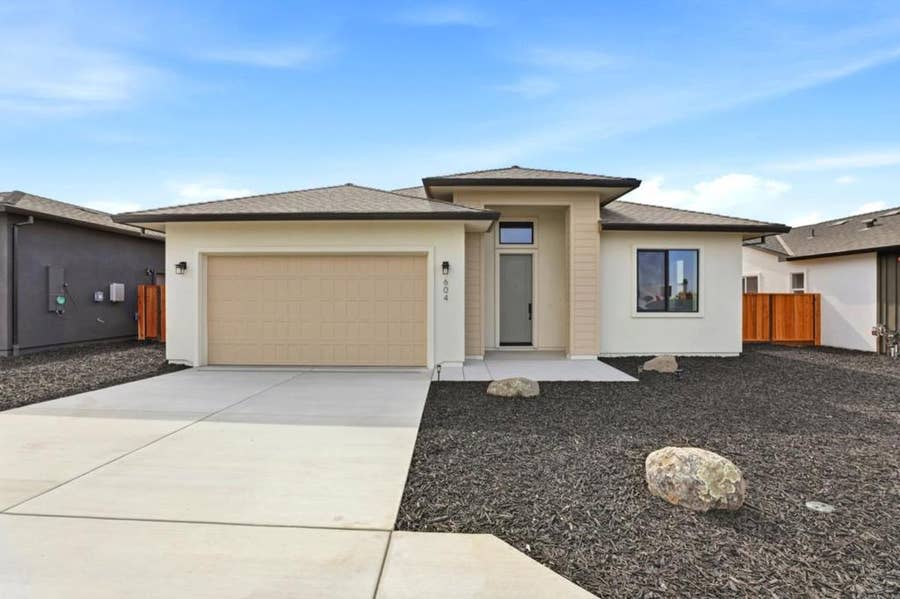 Property photo for 604 Fulton Way, Hollister, CA