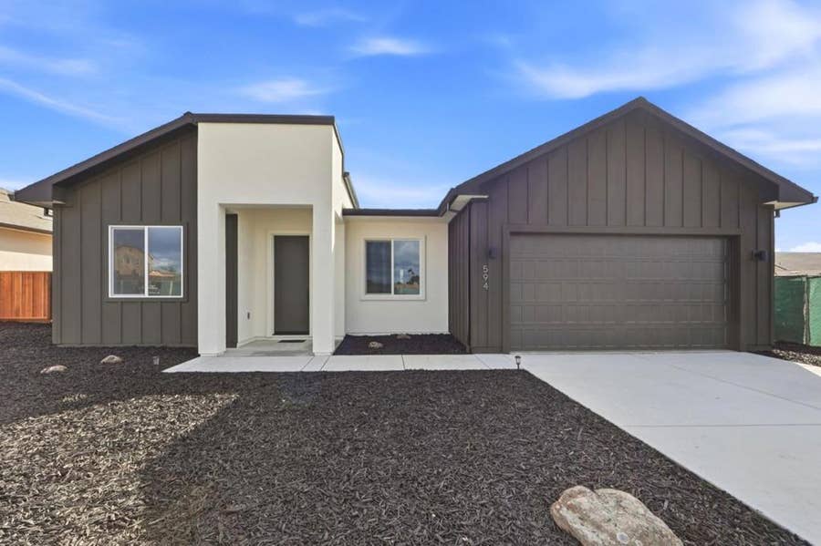 Property photo for 594 Fulton Way, Hollister, CA