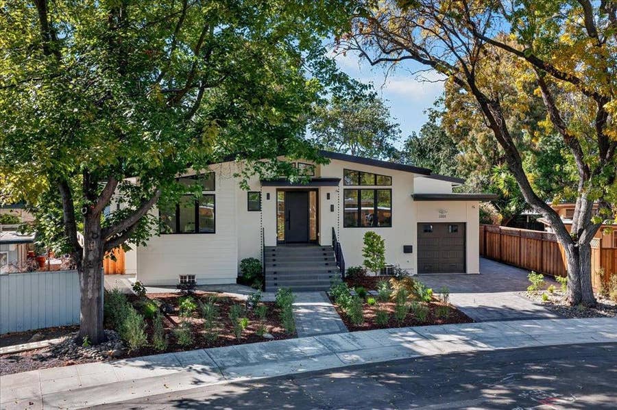 Property photo for 1084 Moffett Circle, Palo Alto, CA