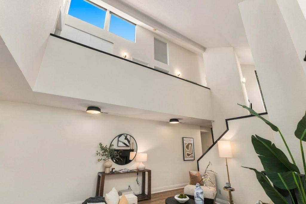 820 Jefferson Court, San Mateo, CA 94401 820 Jefferson Court, San Mateo, CA 94401