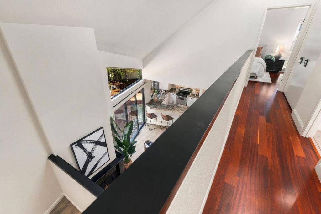 820 Jefferson Court, San Mateo, CA 94401 820 Jefferson Court, San Mateo, CA 94401