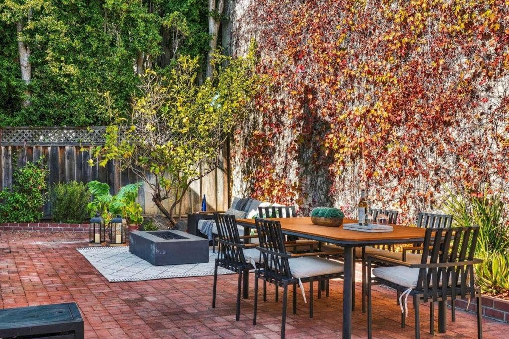 820 Jefferson Court, San Mateo, CA 94401 820 Jefferson Court, San Mateo, CA 94401