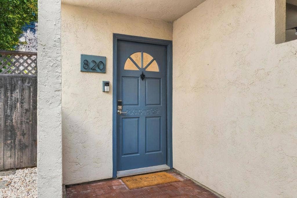 820 Jefferson Court, San Mateo, CA 94401 820 Jefferson Court, San Mateo, CA 94401