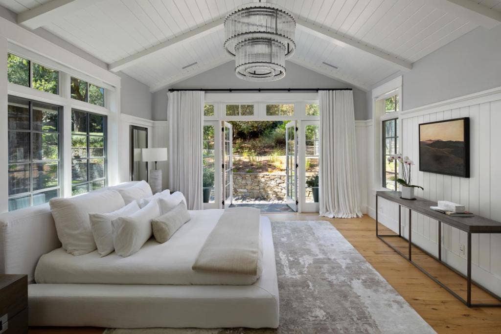 155 Grove Drive, Portola Valley, CA 94028
