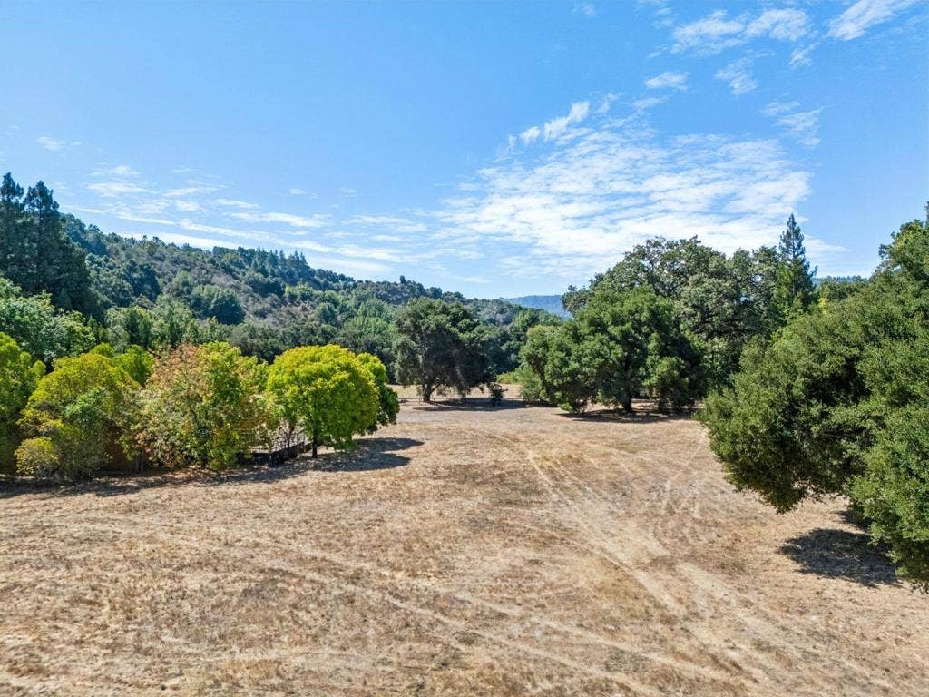 5759 Los Trancos Woods Road, Portola Valley, CA 94028