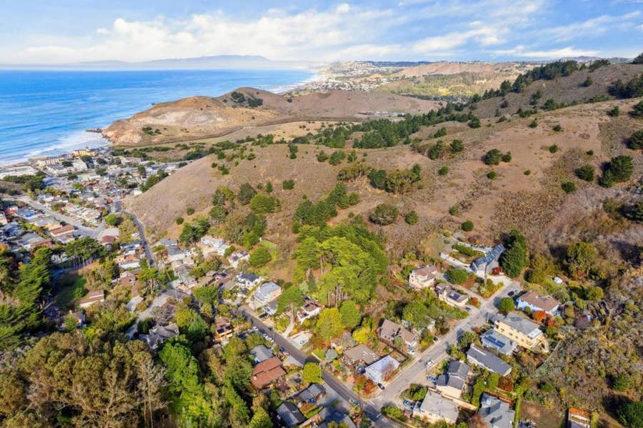 Property photo for 1 Calera Terrace, Pacifica, CA