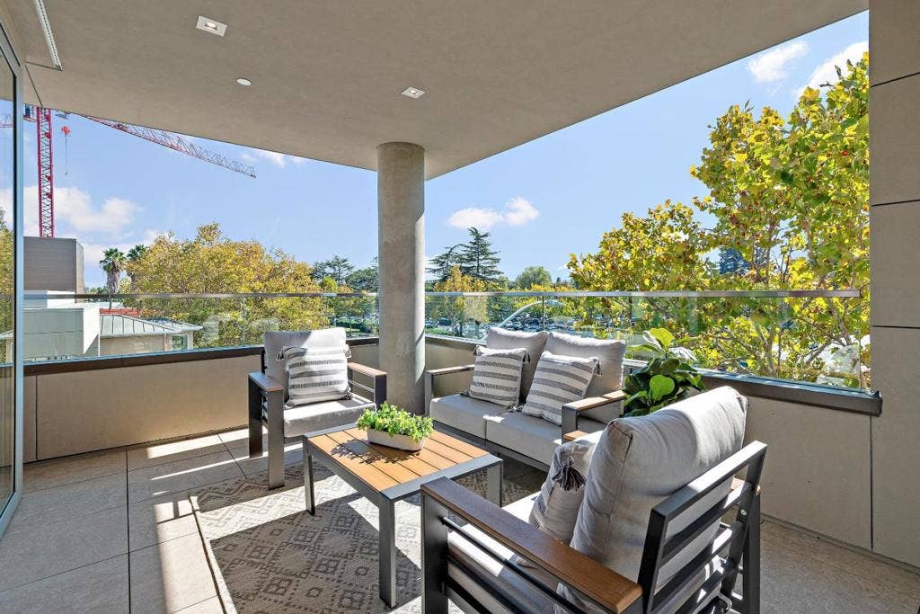 3225 El Camino Real, #301, Palo Alto, CA 94306 3225 El Camino Real, #301, Palo Alto, CA 94306