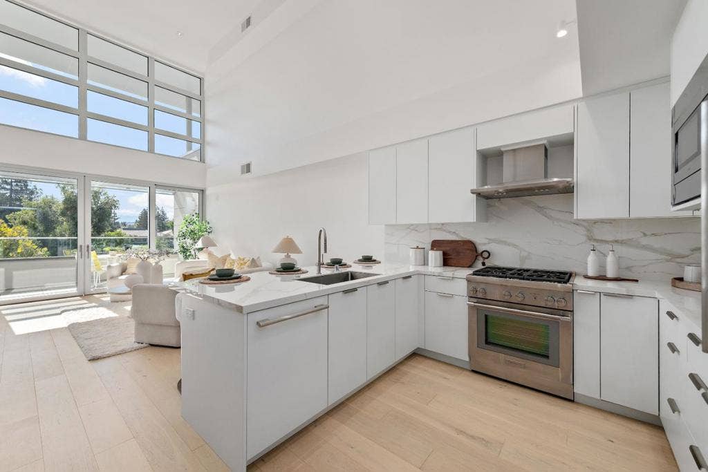 3225 El Camino Real, #301, Palo Alto, CA 94306 3225 El Camino Real, #301, Palo Alto, CA 94306
