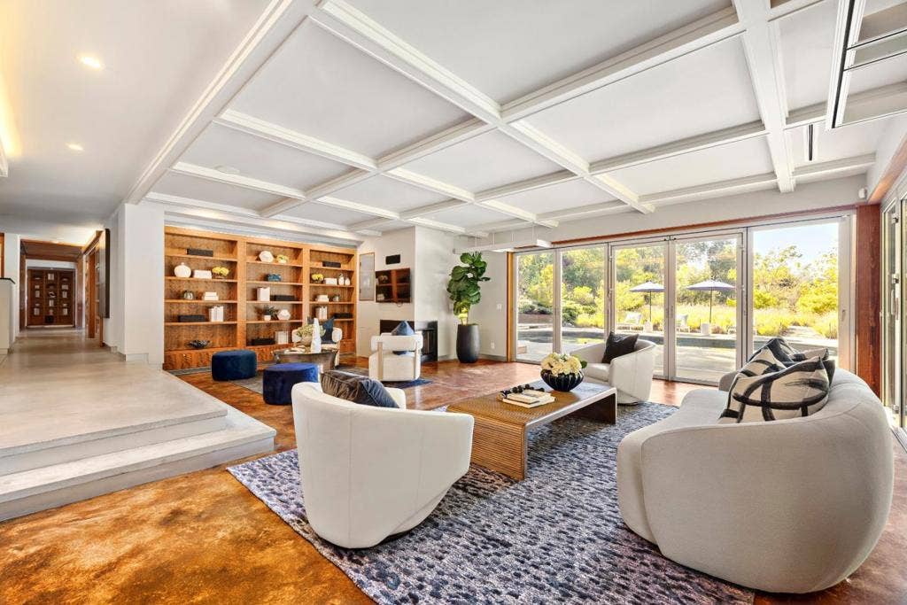 14123 Tracy Court, Los Altos Hills, CA 94022