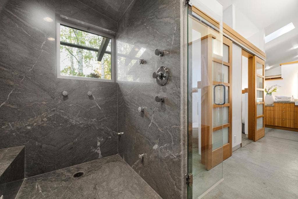 14123 Tracy Court, Los Altos Hills, CA 94022