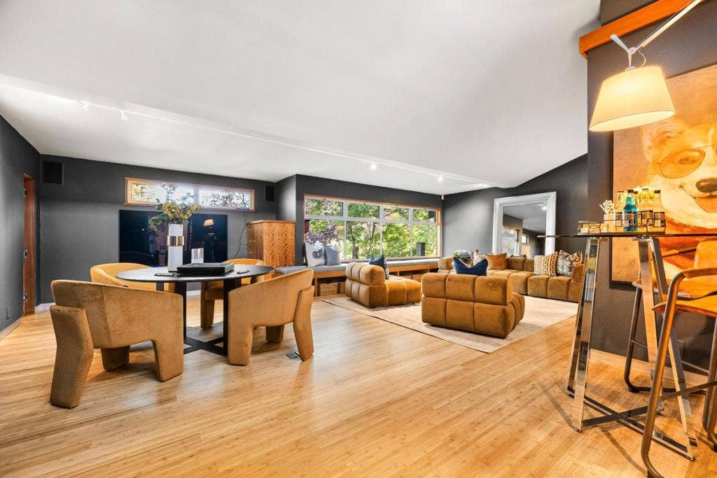 14123 Tracy Court, Los Altos Hills, CA 94022