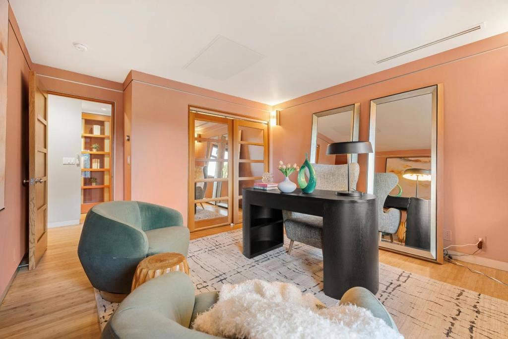 14123 Tracy Court, Los Altos Hills, CA 94022