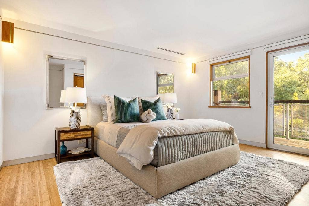 14123 Tracy Court, Los Altos Hills, CA 94022