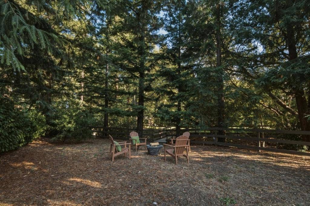 14123 Tracy Court, Los Altos Hills, CA 94022