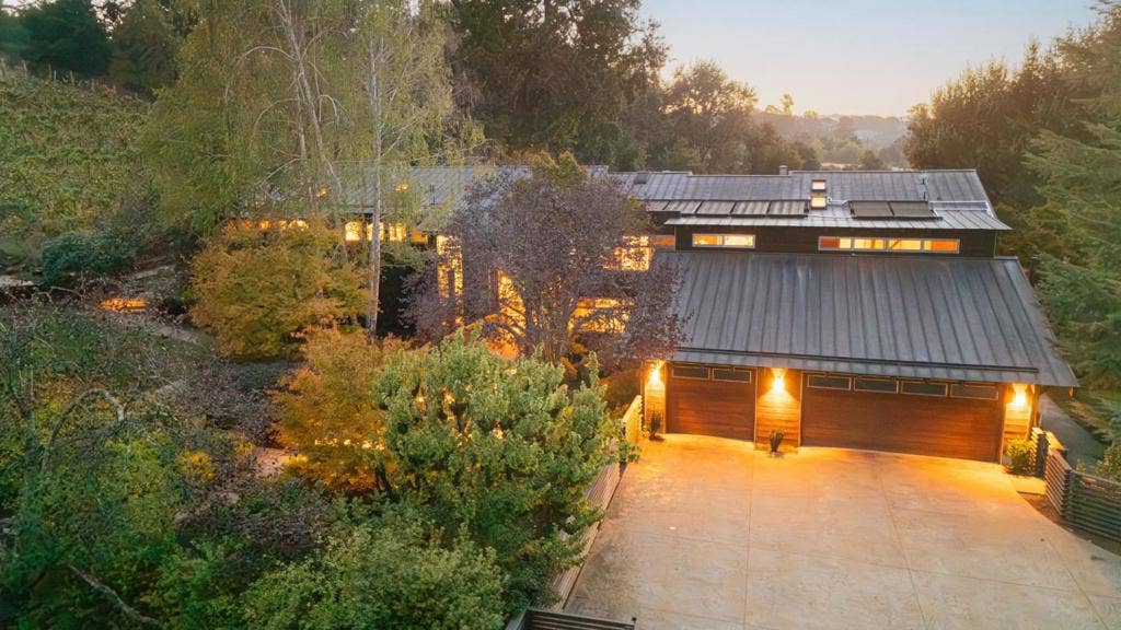 14123 Tracy Court, Los Altos Hills, CA 94022