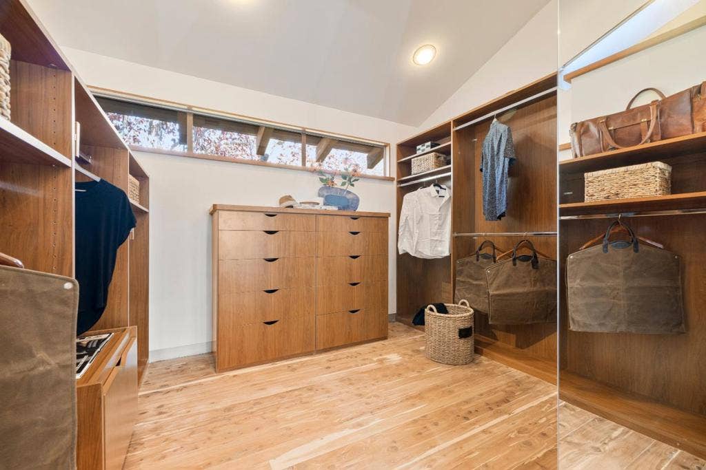 14123 Tracy Court, Los Altos Hills, CA 94022
