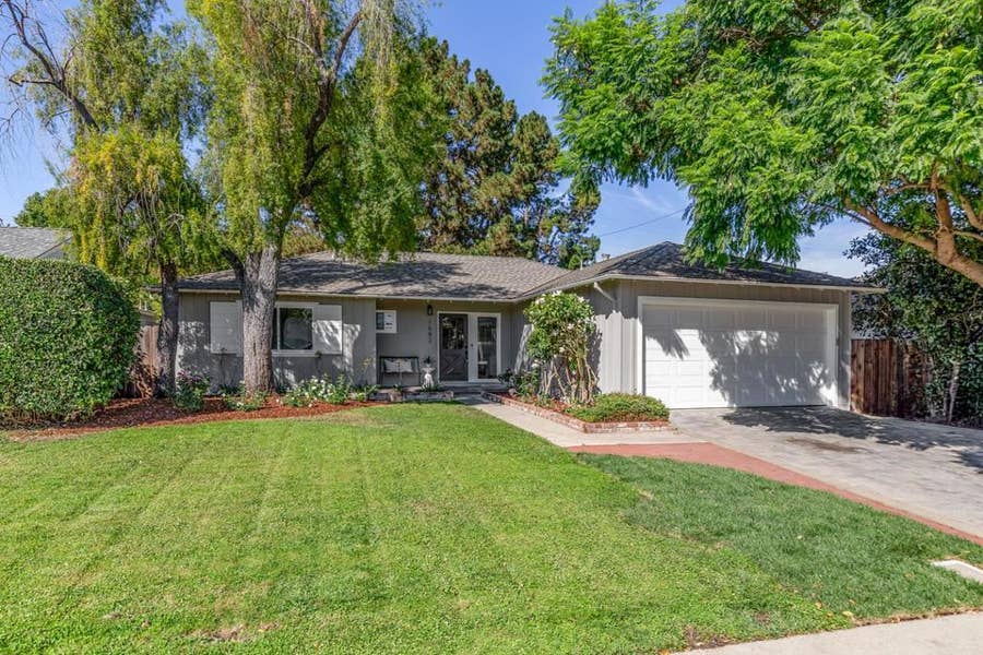 Property photo for 1682 Yale Drive, Mountain View, CA