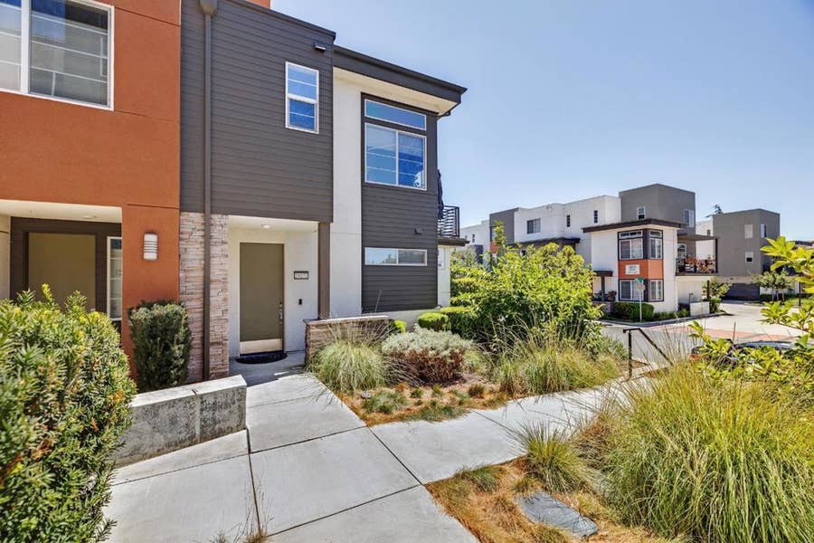 Property photo for 29272 Hub Lane, Hayward, CA