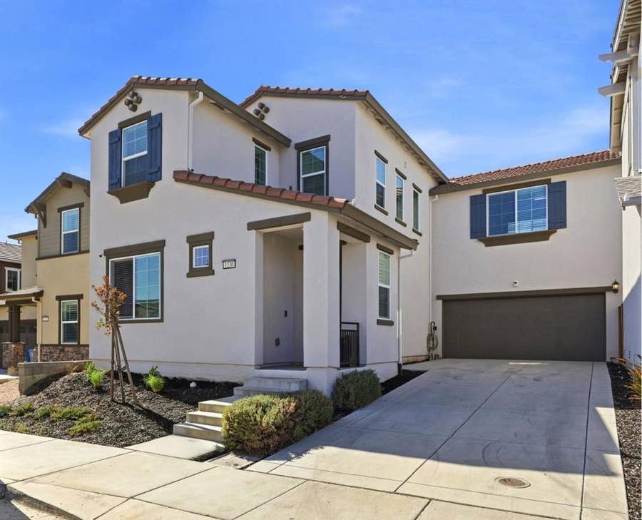 Property photo for 1230 Qualteri Way, Gilroy, CA