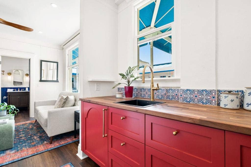 260 High Street, #208, Santa Cruz, CA 95060 260 High Street, #208, Santa Cruz, CA 95060