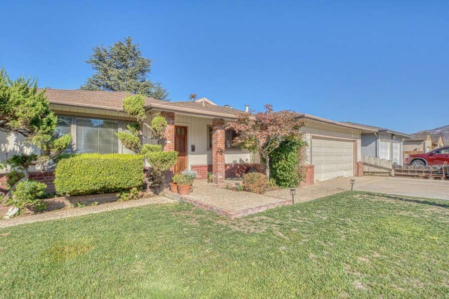 Property photo for 633 Main Street, Soledad, CA