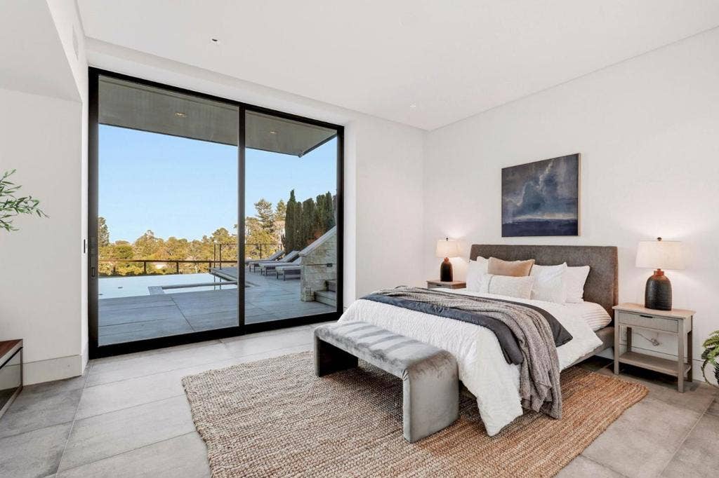 950 Macadamia Drive, Hillsborough, CA 94010 950 Macadamia Drive, Hillsborough, CA 94010