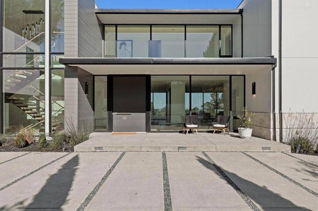950 Macadamia Drive, Hillsborough, CA 94010 950 Macadamia Drive, Hillsborough, CA 94010