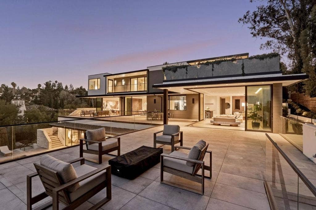 950 Macadamia Drive, Hillsborough, CA 94010 950 Macadamia Drive, Hillsborough, CA 94010