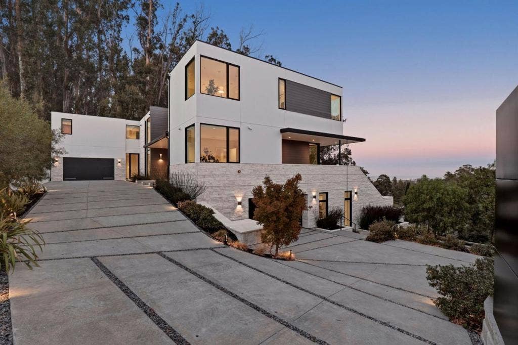 950 Macadamia Drive, Hillsborough, CA 94010 950 Macadamia Drive, Hillsborough, CA 94010