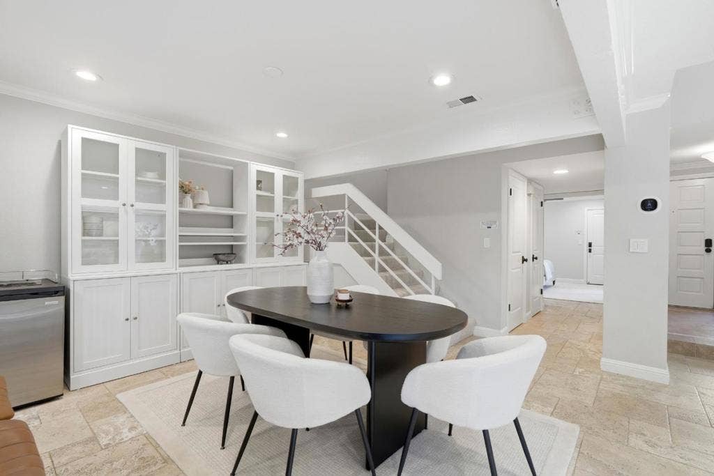 1685 Sandyrock Court, San Jose, CA 95125 1685 Sandyrock Court, San Jose, CA 95125