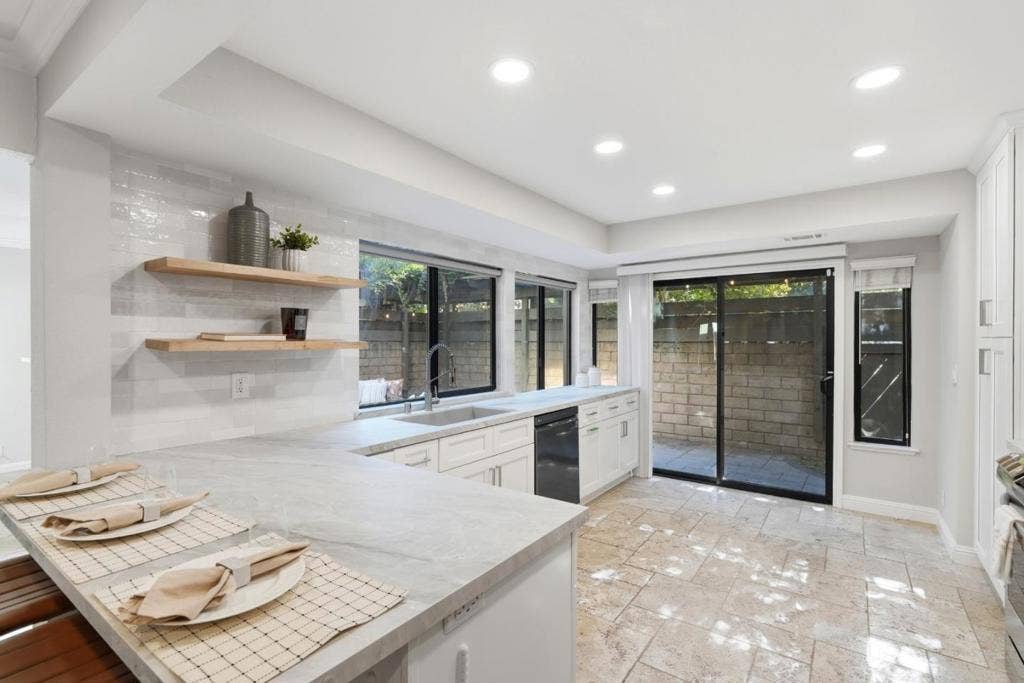 1685 Sandyrock Court, San Jose, CA 95125 1685 Sandyrock Court, San Jose, CA 95125