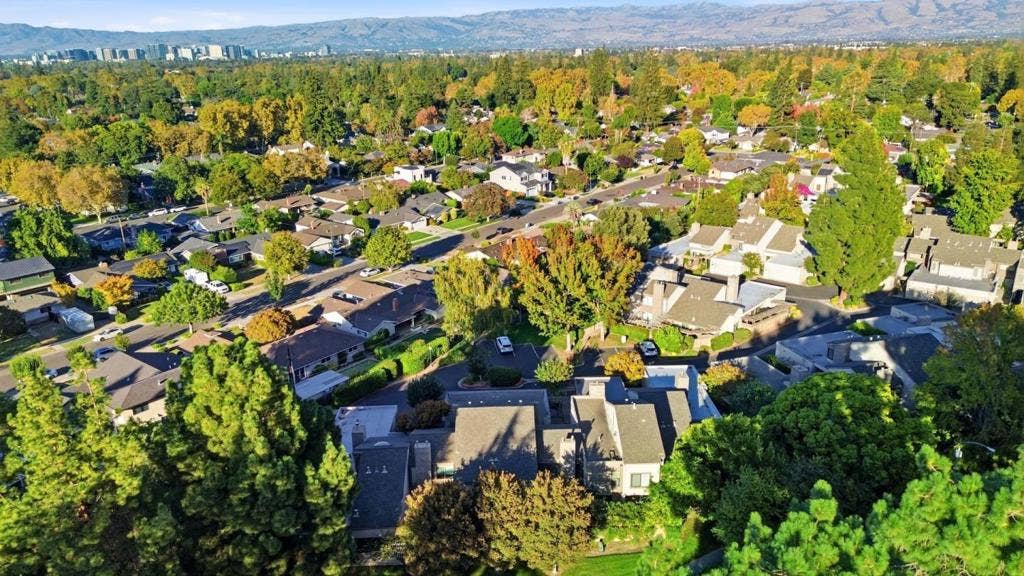 1685 Sandyrock Court, San Jose, CA 95125 1685 Sandyrock Court, San Jose, CA 95125