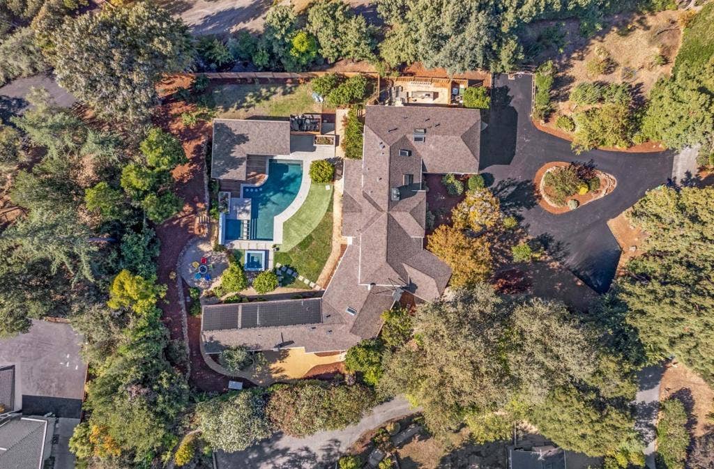 26209 Dori Lane, Los Altos Hills, CA 94022